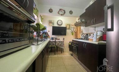 CASA EN 3D 2B CONDOMINIO LOS MAITENES DE CALLE LARGA
