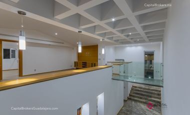 Casa de Lujo en Renta en Santa Anita Club de Golf zona Sur