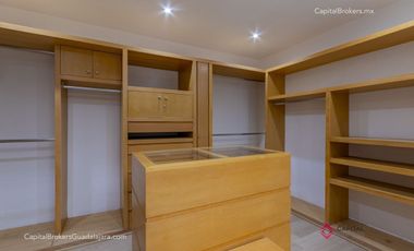 Casa de Lujo en Renta en Santa Anita Club de Golf zona Sur