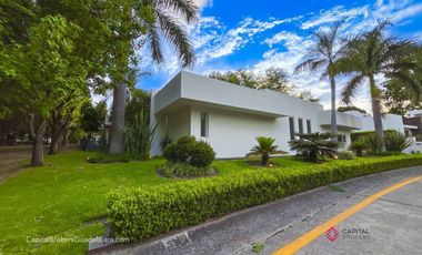 Casa de Lujo en Renta en Santa Anita Club de Golf zona Sur