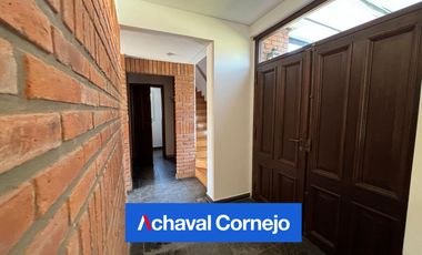 Benavidez | San Isidro Labrador - Casa en venta con 4 dormitorios y altillo