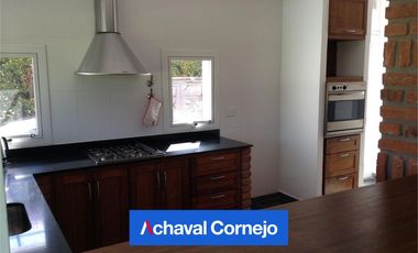 Benavidez | San Isidro Labrador - Casa en venta con 4 dormitorios y altillo