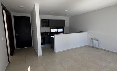 Duplex en  Alquiler en San Ignacio Village. Planta baja 2 dormitorios de gran calidad