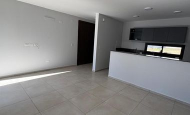 Duplex en  Alquiler en San Ignacio Village. Planta baja 2 dormitorios de gran calidad