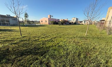 VENTA TERRENO EN FUNES NORTE