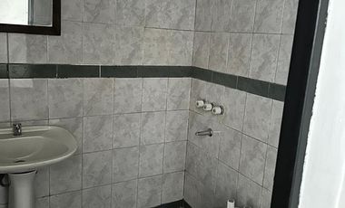 Alquiler Departamento 2 Amb.  en Moron  Buen Estado