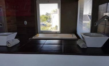 Casa en alquiler en el  barrio San Isidro Labrador, Villanueva, Tigre.