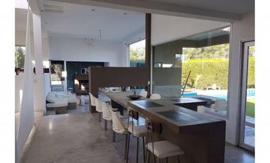 Casa en alquiler en el  barrio San Isidro Labrador, Villanueva, Tigre.