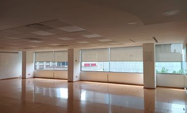 Renta Oficina 270 m2, Florencia- ACONDICIONADA