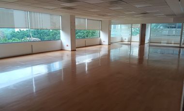 Renta Oficina 270 m2, Florencia- ACONDICIONADA
