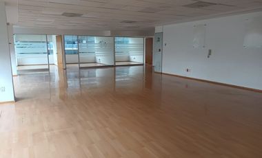 Renta Oficina 270 m2, Florencia- ACONDICIONADA