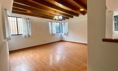Renta casa en condominio Parques de la Herradura