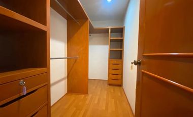 Renta casa en condominio Parques de la Herradura