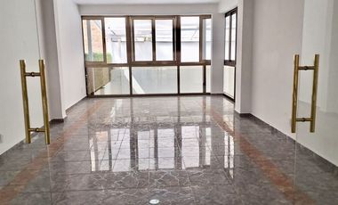 Renta Local Comercial  / Cerca de Insurgentes Sur Manacar