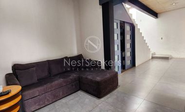 CASA CON VISTA AL LAGO EN VALLE DE BRAVO