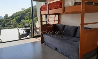 CASA CON VISTA AL LAGO EN VALLE DE BRAVO