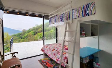 CASA CON VISTA AL LAGO EN VALLE DE BRAVO