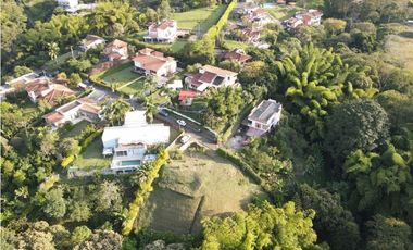 SE VENDE LOTE EN CONDOMINIO CAMPESTRE VIA PEREIRA - ARMENIA