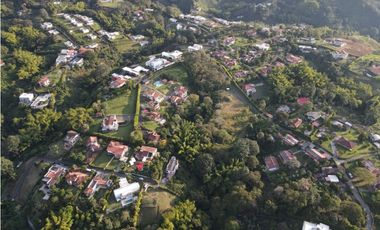 SE VENDE LOTE EN CONDOMINIO CAMPESTRE VIA PEREIRA - ARMENIA