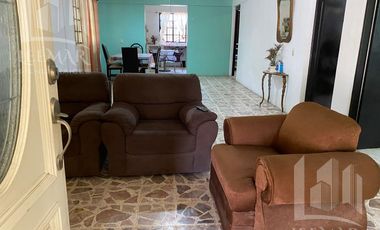 RENTA DE CASA AMUEBLADA DE 4 RECAMARAS Y AMPLIO PATIO EN COL. ALEJANDRO BRIONES, ALTAMIRA