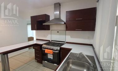 Renta de Casa Amueblada de 3 recamaras en Nautico Residencial