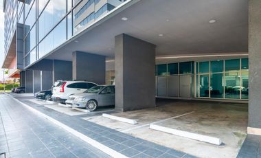 Venta de local comercial en Avenida Balboa (Yacht Club) GTA