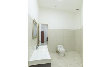 Venta de local comercial en Avenida Balboa (Yacht Club) GTA