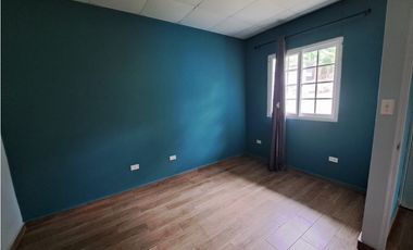 vendo casa en, la Pesa chorrera atrás del Vaivén (corredor de playa)