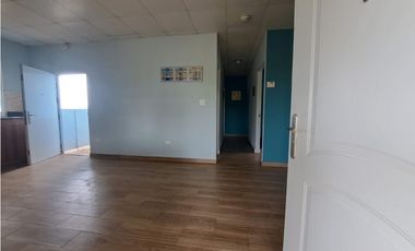 vendo casa en, la Pesa chorrera atrás del Vaivén (corredor de playa)