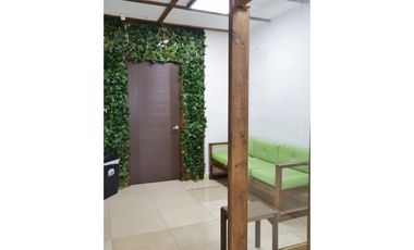 ALQUILER LOCAL 84M2 MEZANINE VIA PORRAS ROYAL BLUE PLAZA