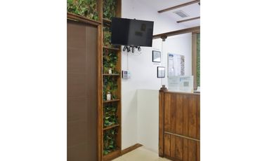 ALQUILER LOCAL 84M2 MEZANINE VIA PORRAS ROYAL BLUE PLAZA