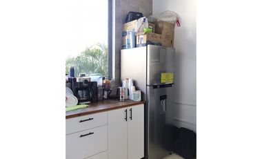 ALQUILER LOCAL 84M2 MEZANINE VIA PORRAS ROYAL BLUE PLAZA