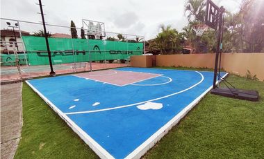 SE AQLUILA CASA EN PH EL DORAL COSTA SUR
