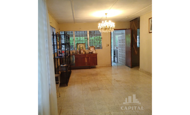 BARRIADA SAN VICENTE, SANTIAGO, VERAGUAS - CASA EN VENTA