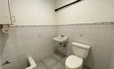 CALLE 50 / OFICINA / PLAZA VARIBE / 47M / DIVISIONES / PLANTA ALTA