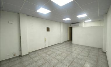 CALLE 50 / OFICINA / PLAZA VARIBE / 47M / DIVISIONES / PLANTA ALTA