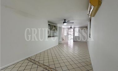 Oportunidad! Se Vende Casa en Condado del Rey