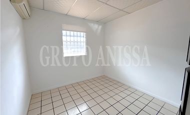 Oportunidad! Se Vende Casa en Condado del Rey
