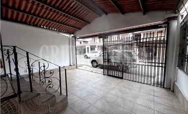 Oportunidad! Se Vende Casa en Condado del Rey