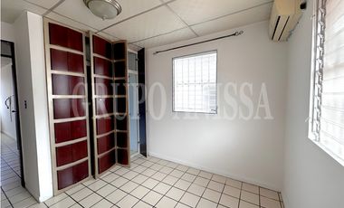 Oportunidad! Se Vende Casa en Condado del Rey
