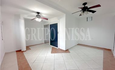 Oportunidad! Se Vende Casa en Condado del Rey