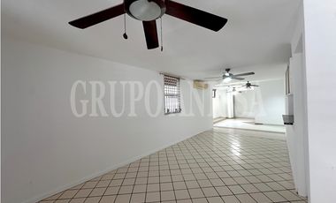 Oportunidad! Se Vende Casa en Condado del Rey