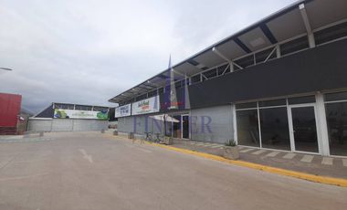 Ultimos Locales al lado de supermercado Acuenta Quintero