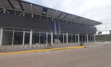 Ultimos Locales al lado de supermercado Acuenta Quintero