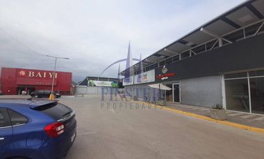 Ultimos Locales al lado de supermercado Acuenta Quintero