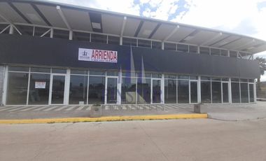 Ultimos Locales al lado de supermercado Acuenta Quintero