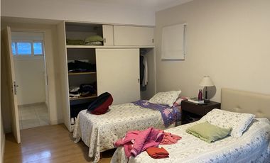 Venta en Carilo - Chalet de Categoria con Piscina y Jacuzzi