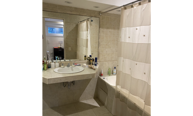 Venta en Carilo - Chalet de Categoria con Piscina y Jacuzzi
