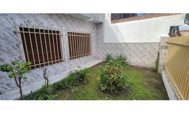 Tornquist 4148, entre Huemul y Vidal