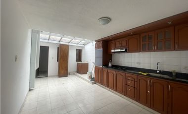 Arriendo casa para oficinas, negocio o vivienda